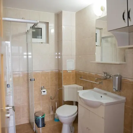 Apartament Alpha דירה *