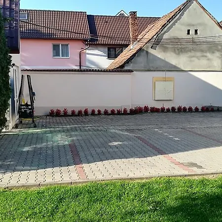 דירה Apartament Alpha